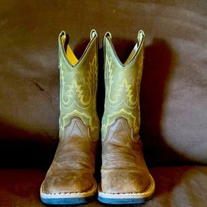 Cody James - Olive green and Brown Cowboy Boots